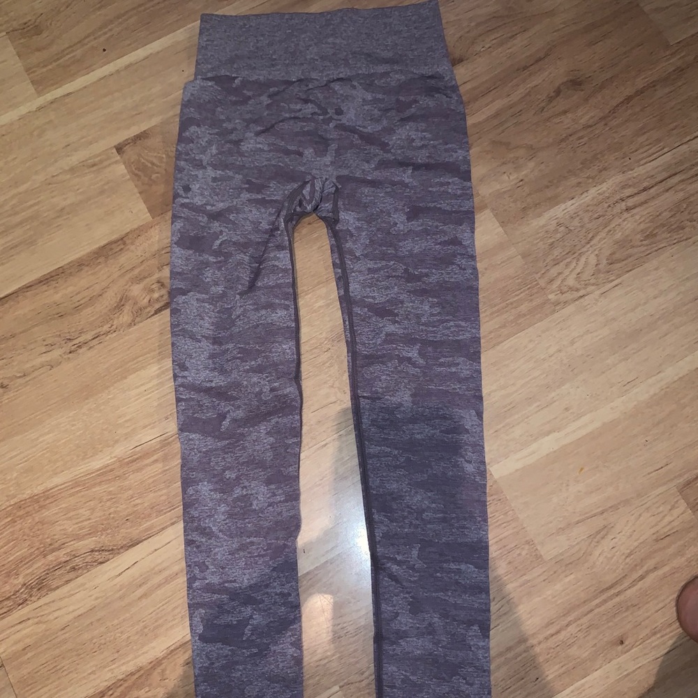 Purple leggings